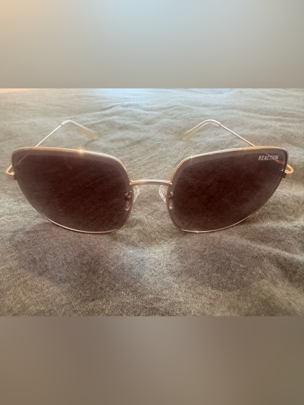 Kenneth Cole Reaction sunglasses - New never used !